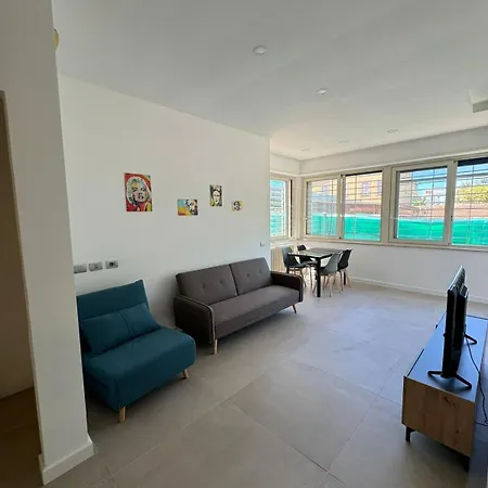 Be Your - G-point Apartment *
